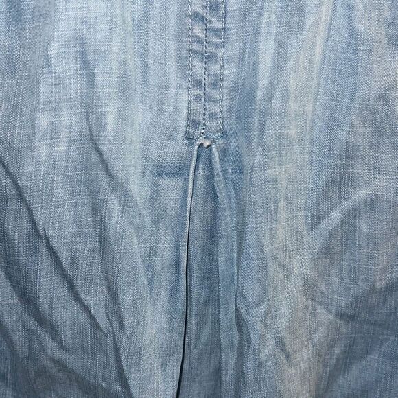 ✨Anthropologie Chambray Button Down Hi/Low Hem Denim Sz Small Shirt✨ - Picture 7 of 11